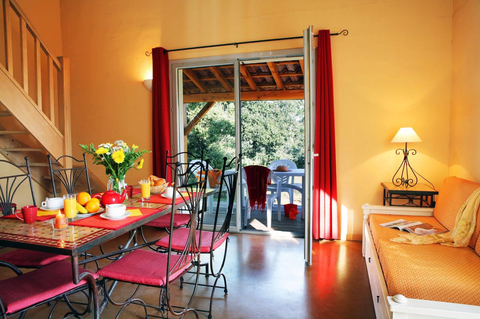 Residence Nemea Les Portes Des Cevennes Sauve ภายนอก รูปภาพ