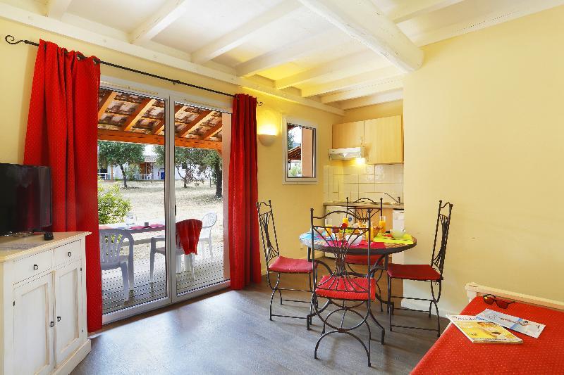 Residence Nemea Les Portes Des Cevennes Sauve ภายนอก รูปภาพ