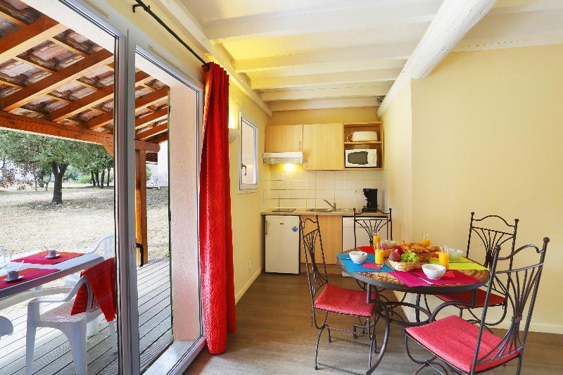 Residence Nemea Les Portes Des Cevennes Sauve ภายนอก รูปภาพ